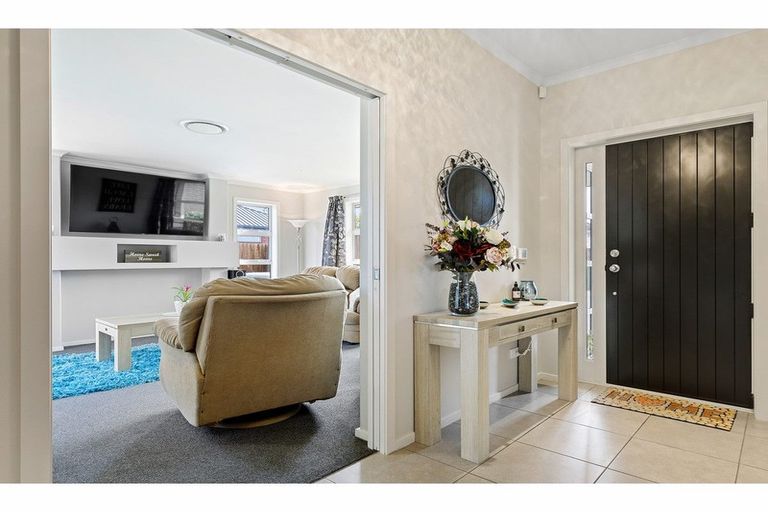 Photo of property in 77 Beaumont Drive, Rolleston, 7614