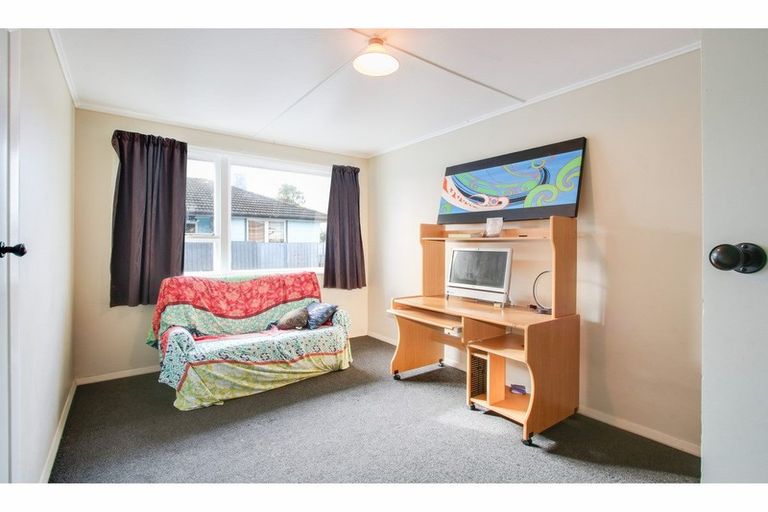 Photo of property in 31 Cottrell Crescent, Onekawa, Napier, 4110