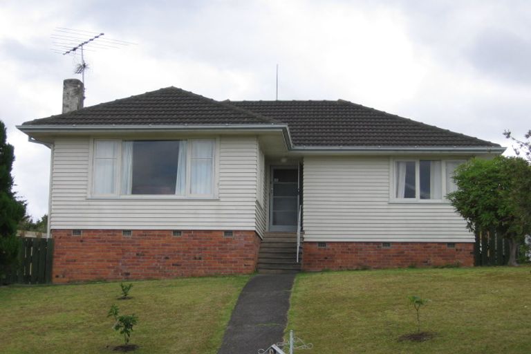 Photo of property in 3 Woodhams Street, Beach Haven, Auckland, 0626