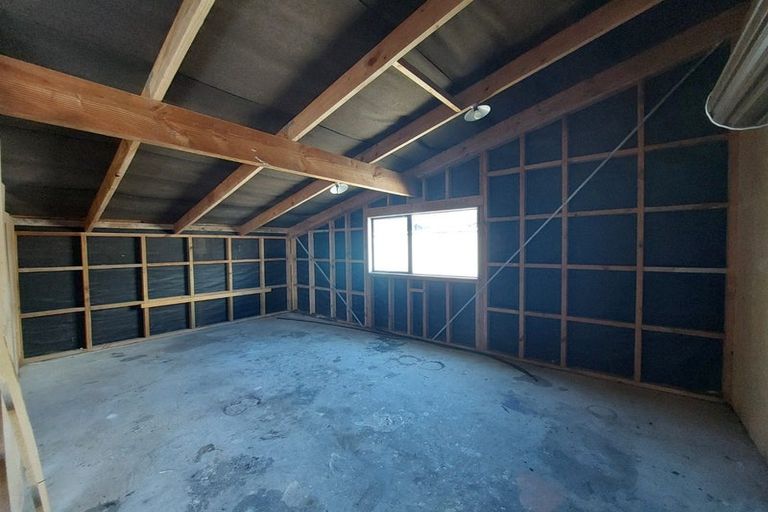 Photo of property in 15 Selwyn Street, Lower Vogeltown, New Plymouth, 4310