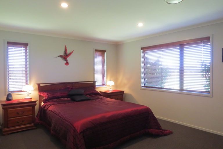 Photo of property in 15 Koromiko Drive, Coromandel, 3506