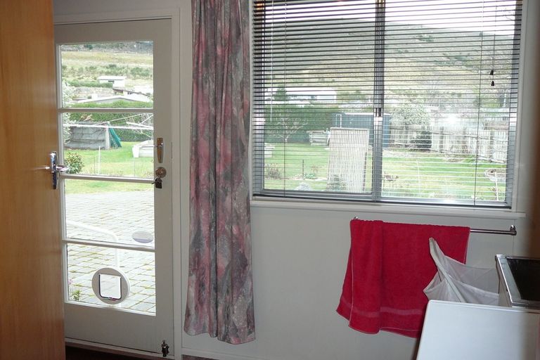 Photo of property in 102 Hazlett Street, Clyde, 9330