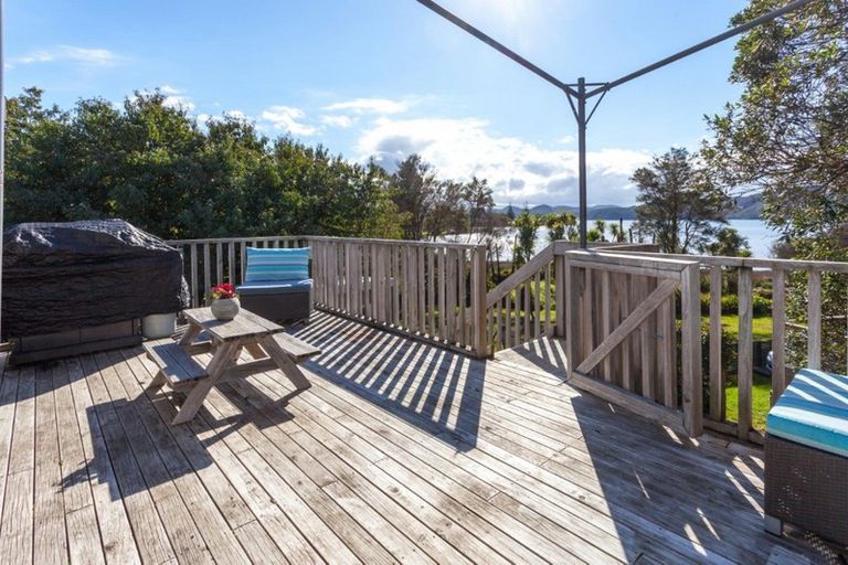 Photo of property in 106 Tukere Drive, Whangamata, 3620