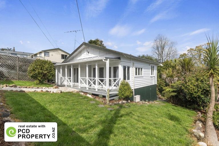 Photo of property in 2 Charles Street, Te Kamo, Whangarei, 0112
