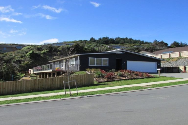 Photo of property in 208 Navigation Drive, Whitby, Porirua, 5024