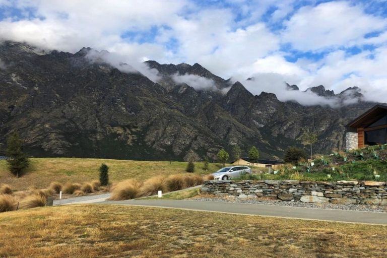 Photo of property in 11a Double Cone Road, Jacks Point, Queenstown, 9371