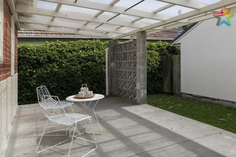 Photo of property in 47 Waiwhetu Road, Waiwhetu, Lower Hutt, 5010