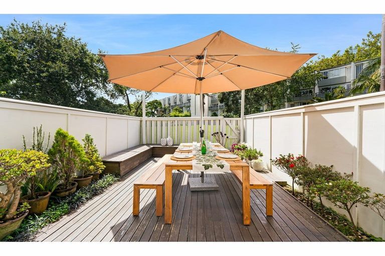 Photo of property in 7/142 Howe Street, Freemans Bay, Auckland, 1011