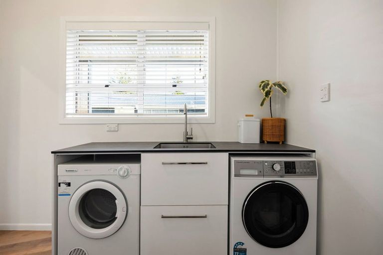 Photo of property in 43 Silverdale Road, Silverdale, Hamilton, 3216