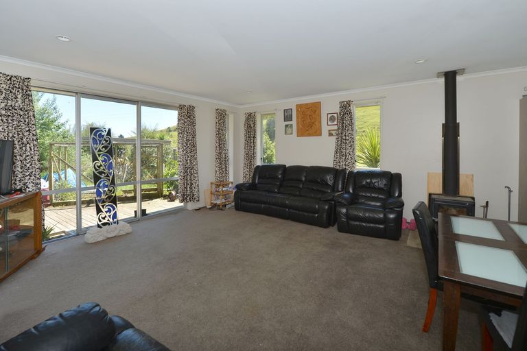 Photo of property in 370 Lowe Road, Hikurangi, 0181
