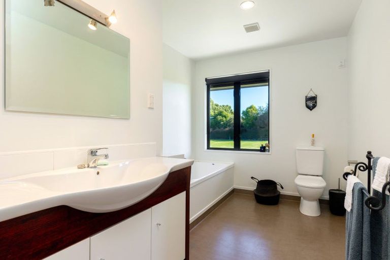 Photo of property in 1723 Redwood Pass Road, Lower Dashwood, Blenheim, 7274