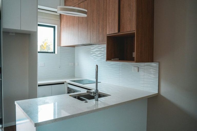 Photo of property in 3/66 Swanson Road, Henderson, Auckland, 0610