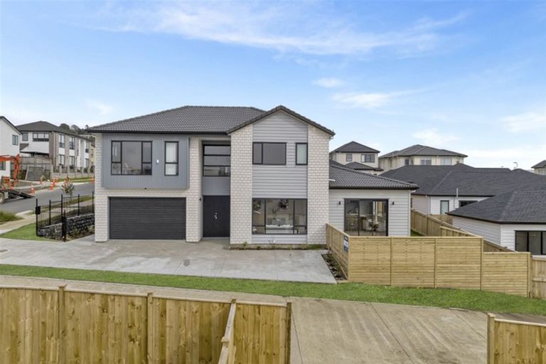 Photo of property in 59 Drumbuoy Drive, Flat Bush, Auckland, 2019