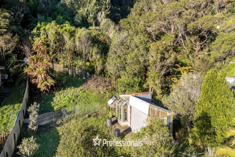 Photo of property in 49 Elmslie Road, Pinehaven, Upper Hutt, 5019