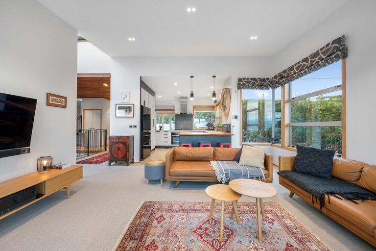 Photo of property in 2 Arakan Way, Khandallah, Wellington, 6035