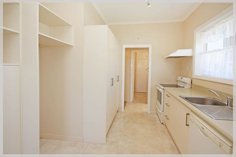 Photo of property in 8 Hart Street, Foxton Beach, Foxton, 4815