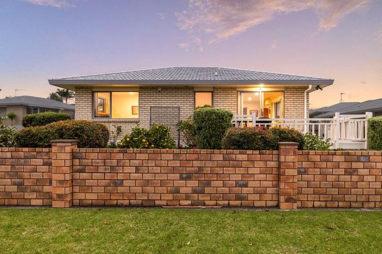 Photo of property in 4/169 Wellington Street, Pukekohe, 2120