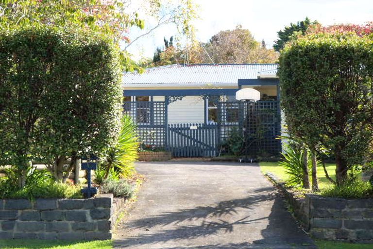 Photo of property in 5 Wood Avenue, Howick, Auckland, 2014