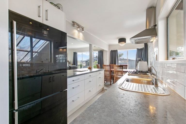 Photo of property in 19a Rodney Street, Howick, Auckland, 2014