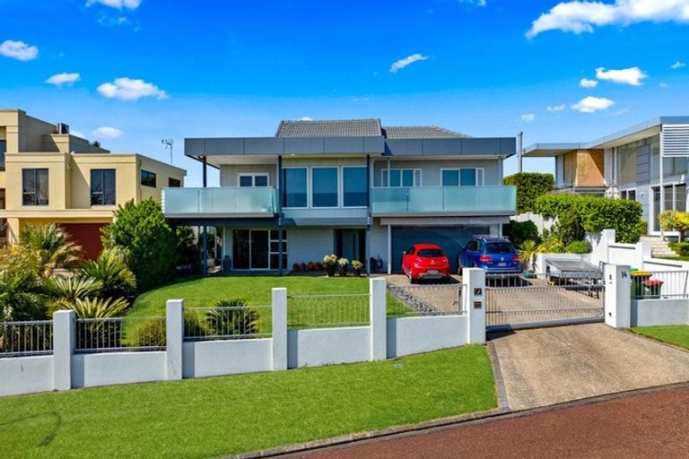 Photo of property in 14 Icarus Place, Half Moon Bay, Auckland, 2012