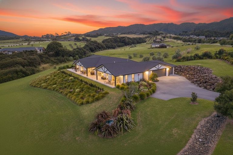 Photo of property in 53 Robert Hastie Drive, Mangawhai, 0573