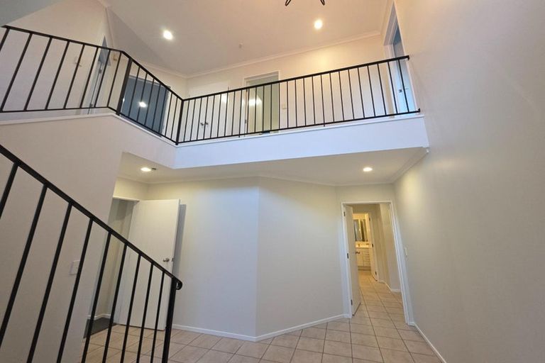 Photo of property in 14 Murrayfield Lane, Manurewa, Auckland, 2105