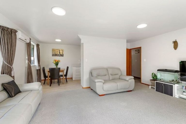 Photo of property in 1/184 Greers Road, Bryndwr, Christchurch, 8053