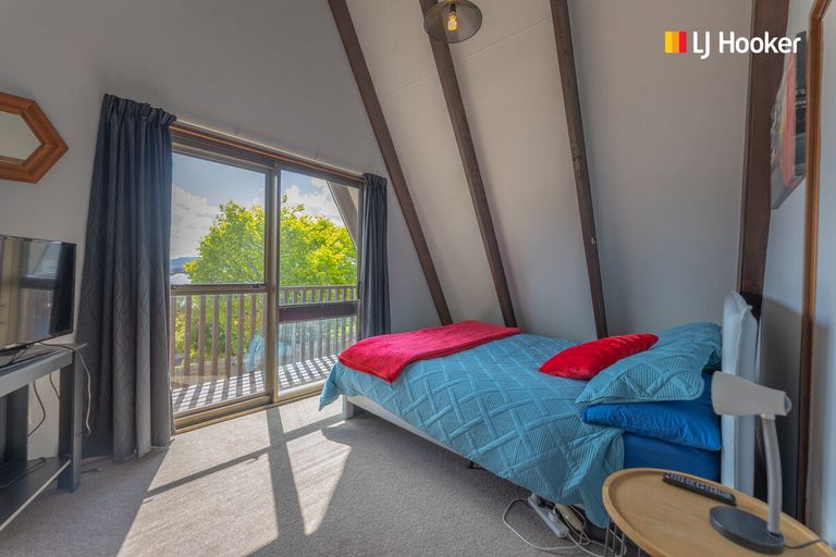 Photo of property in 203 Dalziel Road, Brockville, Dunedin, 9011