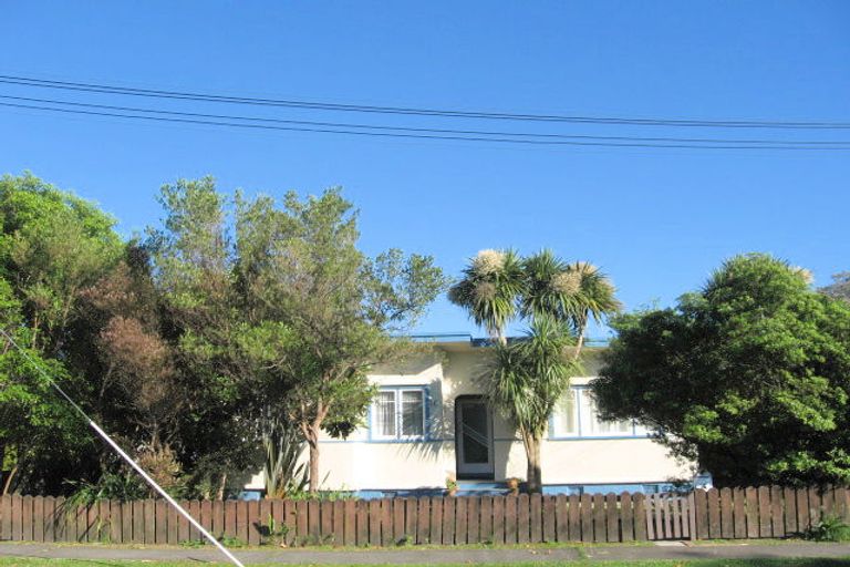 Photo of property in 16 Tui Street, Outer Kaiti, Gisborne, 4010