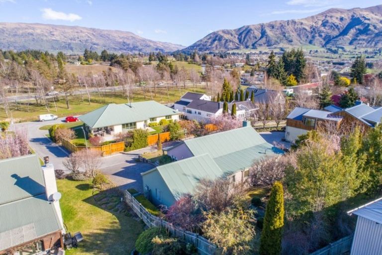 Photo of property in 94 Hedditch Street, Wanaka, 9305
