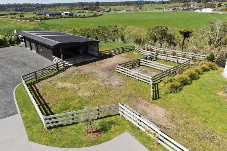 Photo of property in 9 Betty May Drive, Pyes Pa, Tauranga, 3173