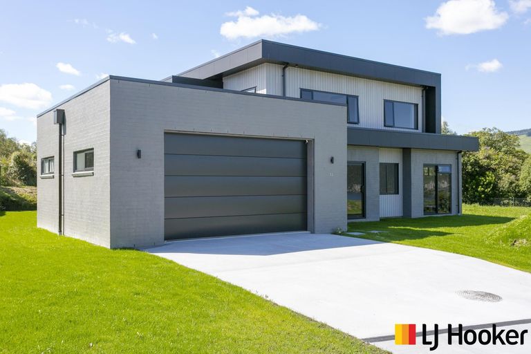 Photo of property in 32 Okaia Drive, Kinloch, Taupo, 3377