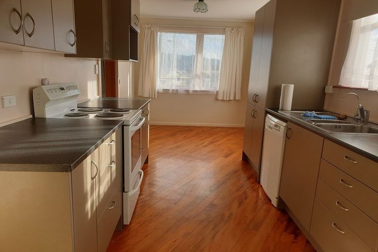 Photo of property in 9 Falcon Street, Cannons Creek, Porirua, 5024