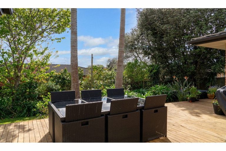 Photo of property in 36 Kohanga Road, Mangere Bridge, Auckland, 2022