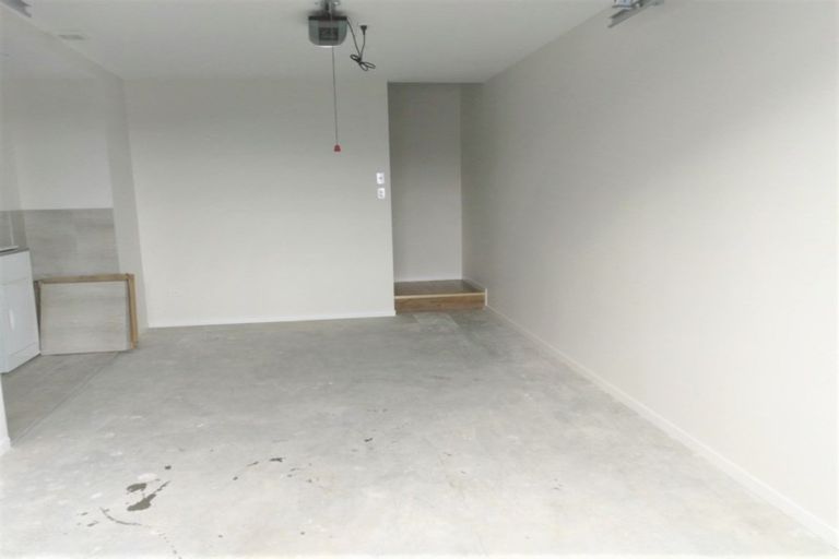 Photo of property in 72 Seafarer Crescent, Stanmore Bay, Whangaparaoa, 0932