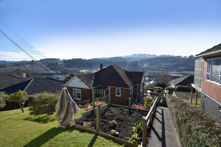 Photo of property in 14 Scotland Terrace, Green Island, Dunedin, 9018