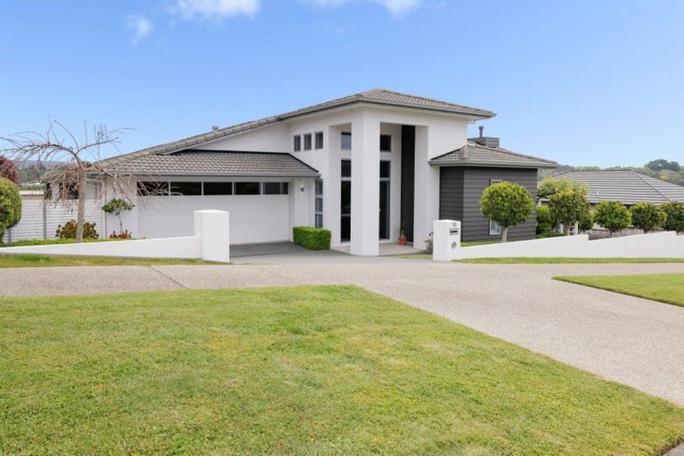 Photo of property in 16 Rexford Heights, Pyes Pa, Tauranga, 3112