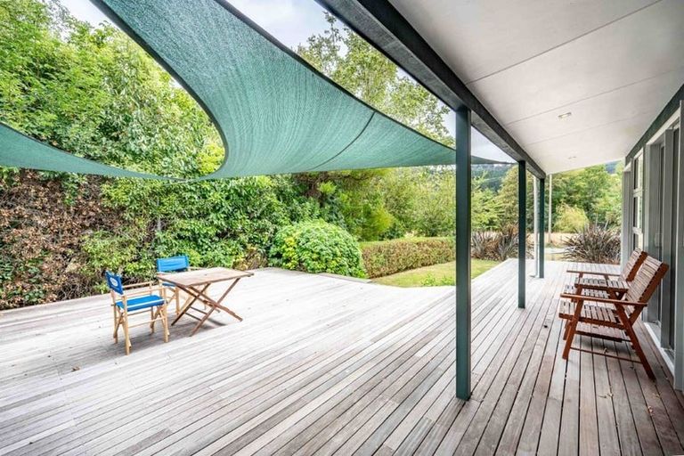 Photo of property in 52 Takamatua Valley Road, Takamatua, Akaroa, 7581