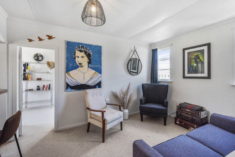 Photo of property in 23 Chester Street, Levin, 5510