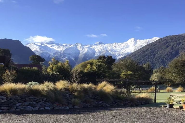 Photo of property in 2 Williams Drive, Fox Glacier, 7886