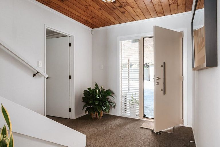 Photo of property in 306 Omokoroa Road, Omokoroa, 3114