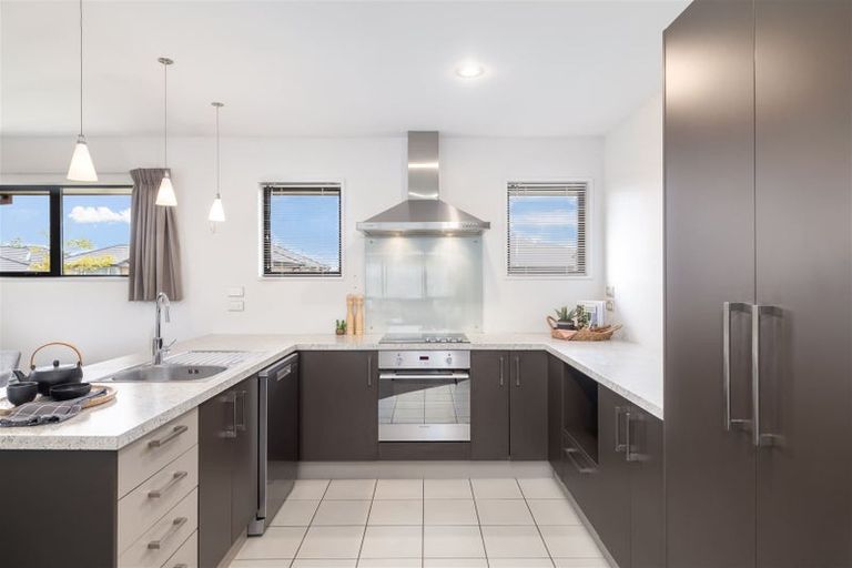 Photo of property in 12 Somerville Crescent, Aidanfield, Christchurch, 8025