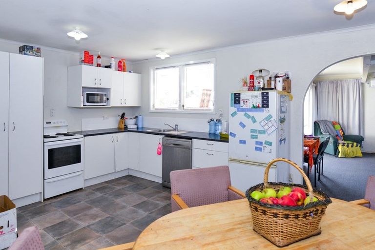 Photo of property in 30 Cartier Crescent, Flaxmere, Hastings, 4120