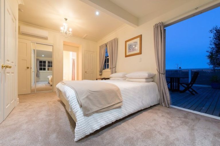 Photo of property in 7 Matauwhi Road, Russell, 0202