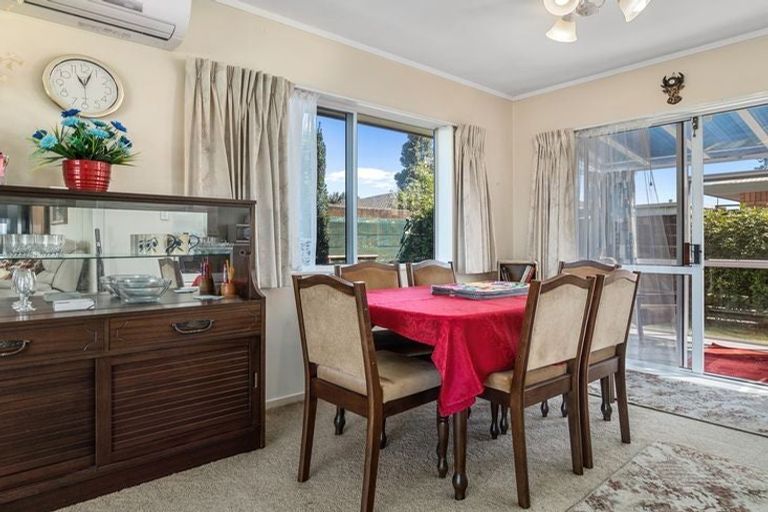 Photo of property in 14 Pemberton Crescent, Greerton, Tauranga, 3112