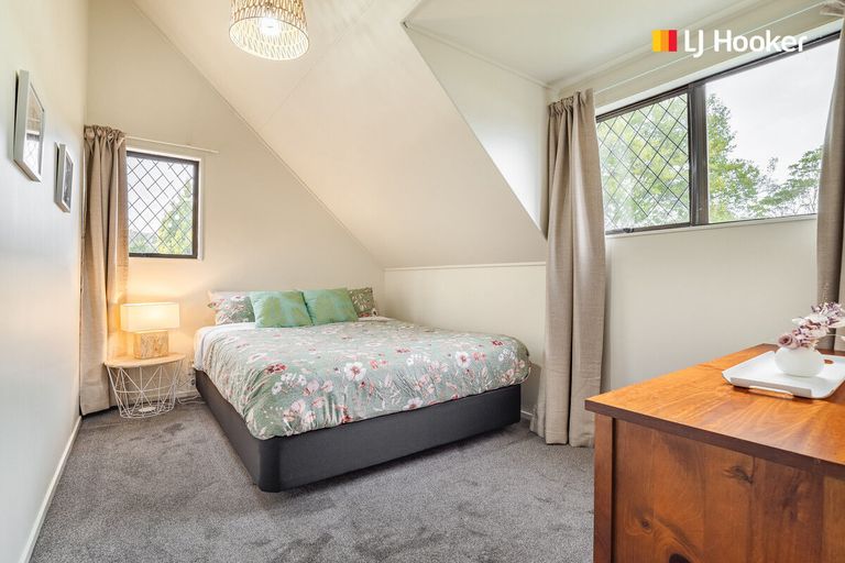 Photo of property in 27 Glenross Street, Glenross, Dunedin, 9011