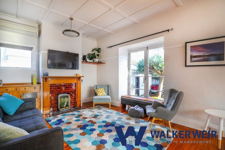 Photo of property in 6 Powell Street, Avondale, Auckland, 1026