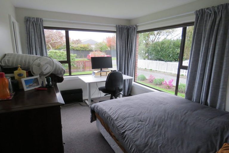 Photo of property in 28 Chedworth Avenue, Bishopdale, Christchurch, 8053