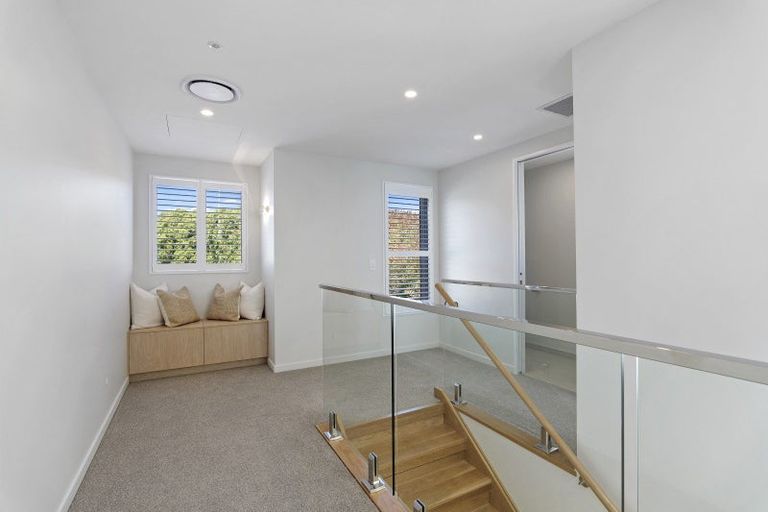 Photo of property in 96a Saint James Avenue, Papanui, Christchurch, 8053