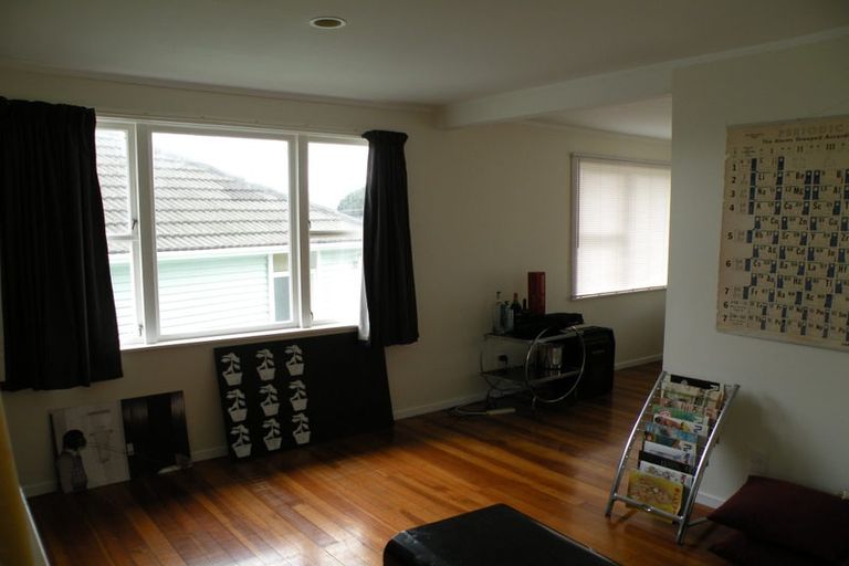 Photo of property in 28 Hukatai Street, Elsdon, Porirua, 5022